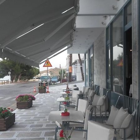Asteria Hotel Тинос Екстериор снимка
